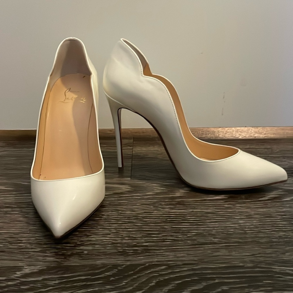 Christian Louboutin Hot Chick 100 Patent Red Sole High-Heel Pumps